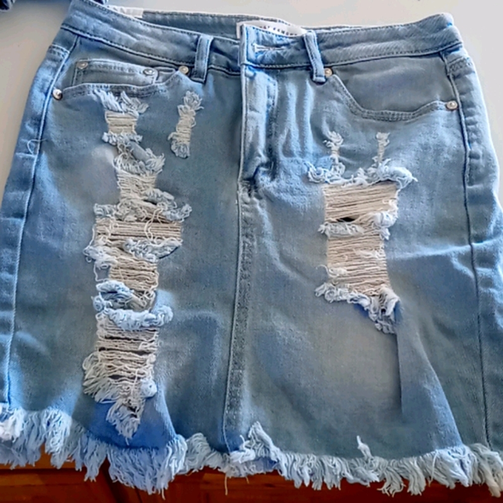 Almost famous skirt